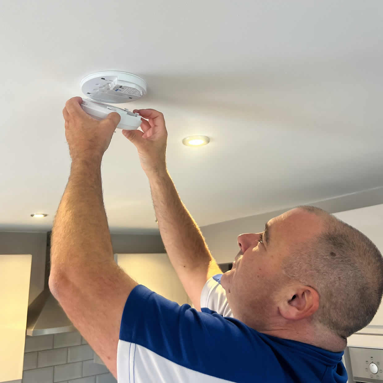 Professional smoke and heat alarm installation in Hertford